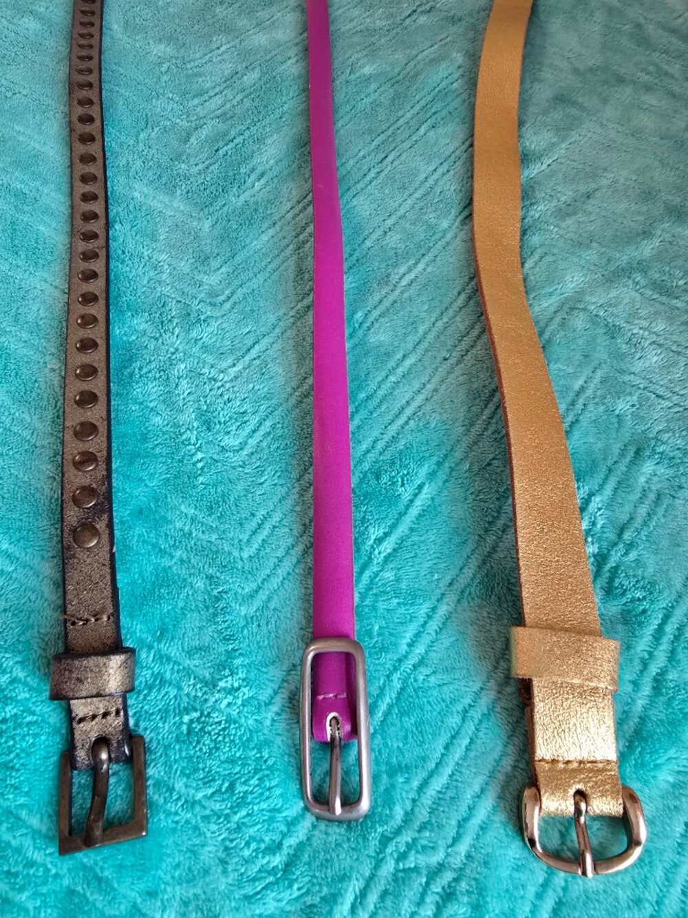 Lot: 3 Genuine Leather Skinny Belts, Tosca Blu Italy, Tehama, Ken Cole Sz Lg